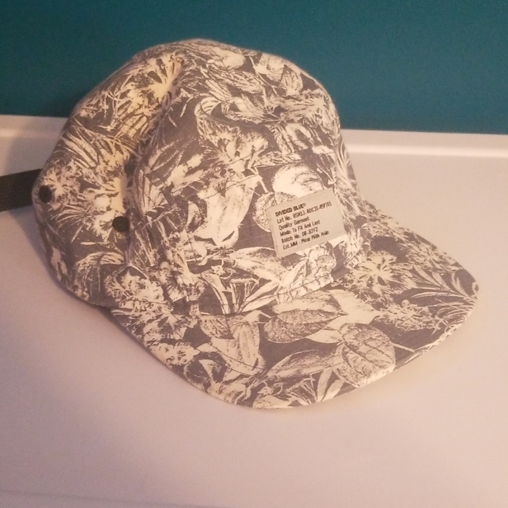 5 panel hat
